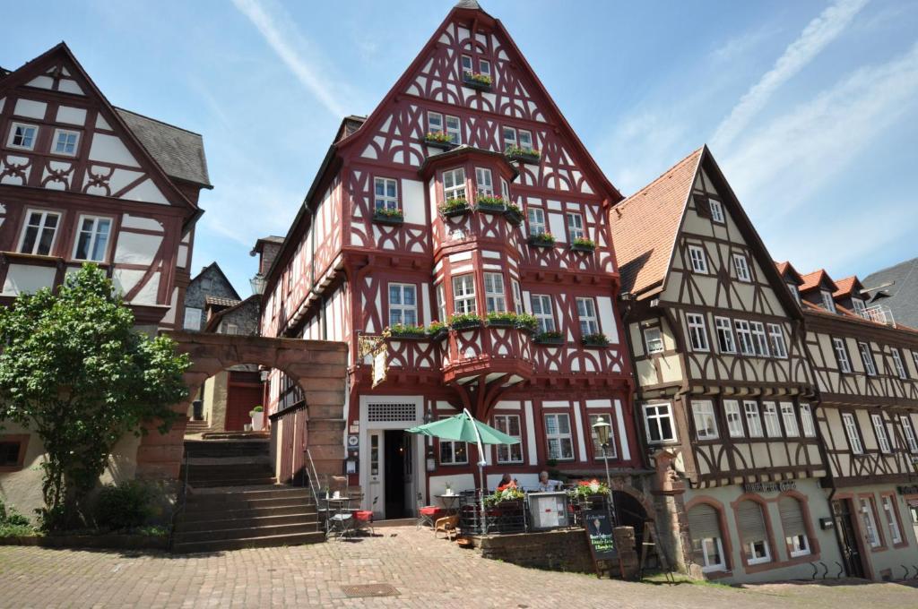Hotel Schmuckkaestchen Miltenberg Exterior photo